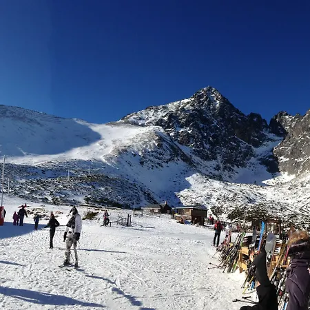 - Restaurant Sabato ゲストハウス ポプラト