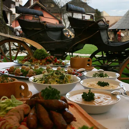 - Restaurant Sabato Casa de hóspedes 3*