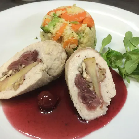 - Restaurant Sabato ゲストハウス